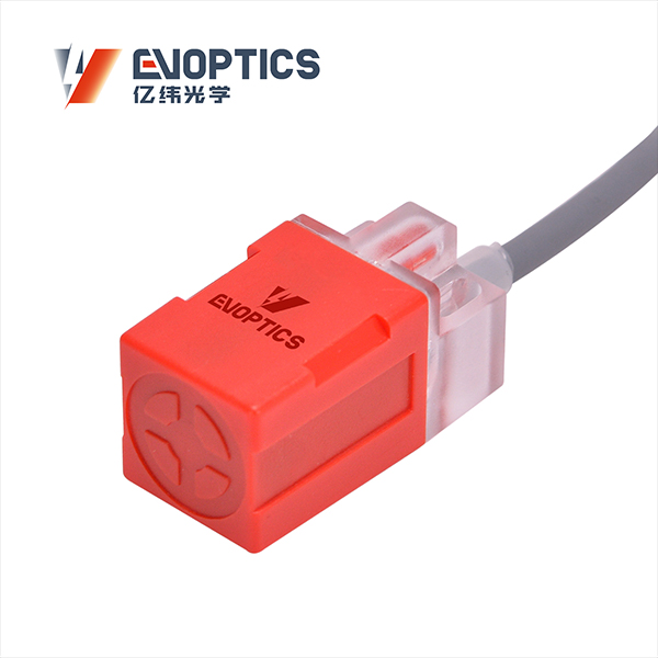 方型电感式接近传感器